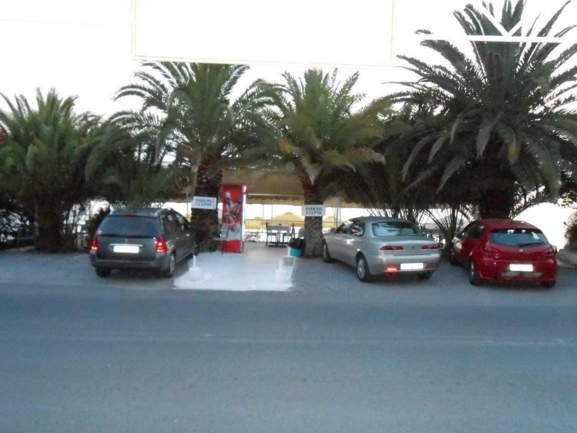 Horizon Aktaion Aparthotel Kalamata Exteriör bild