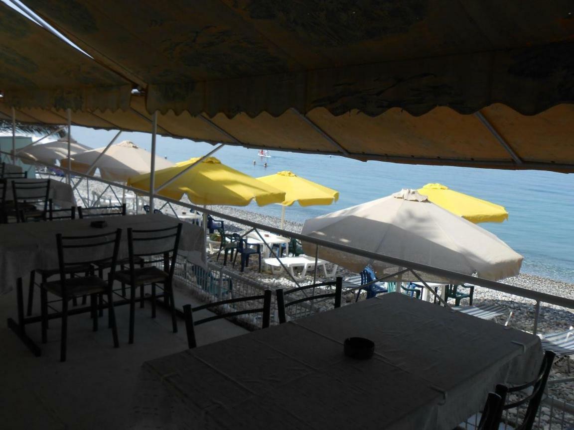 Horizon Aktaion Aparthotel Kalamata Exteriör bild